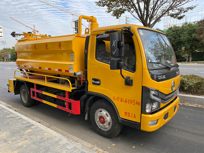 驻马店清洗吸污车